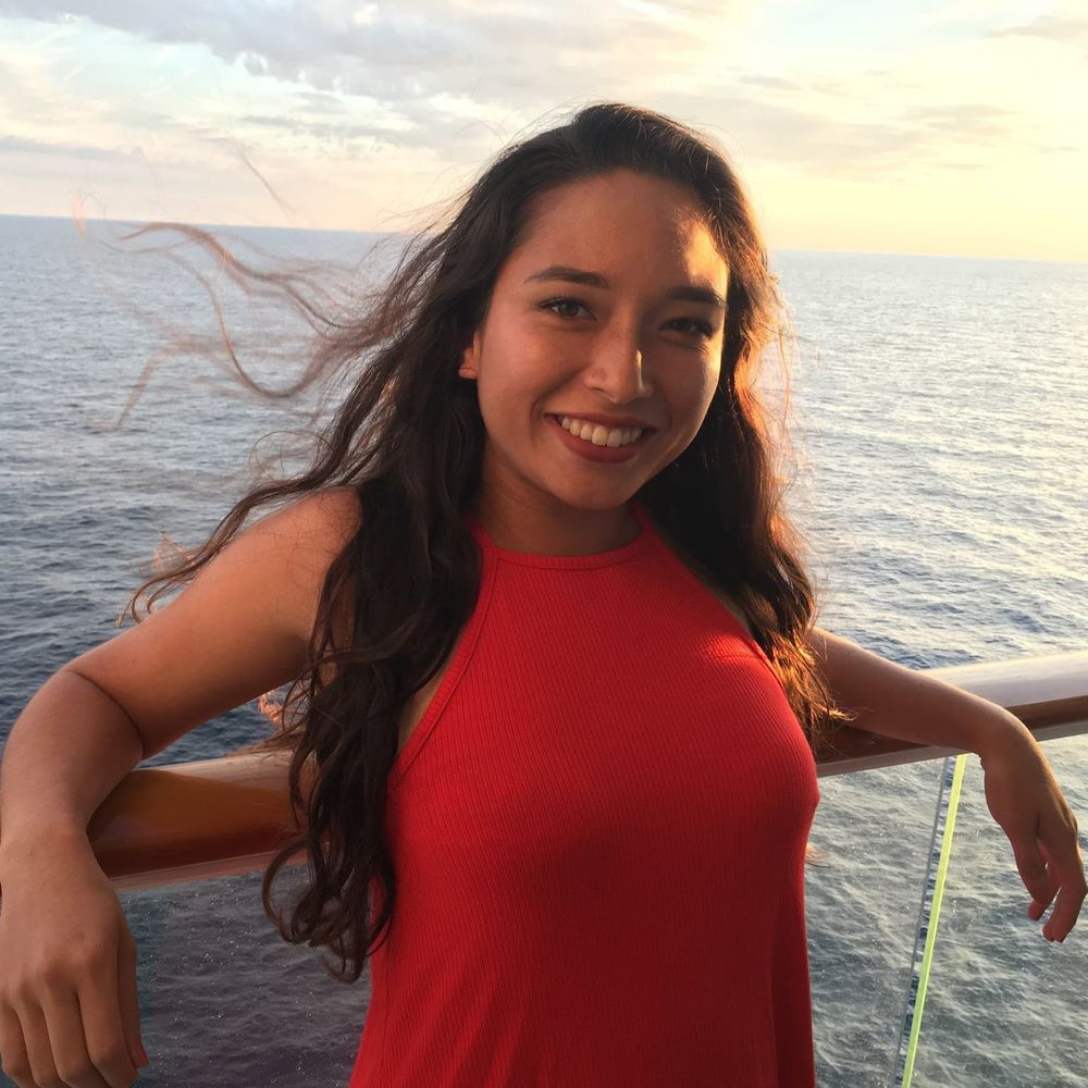 Meet your Posher, Caity